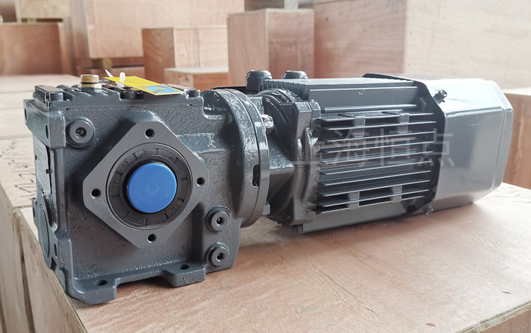 SA37系列減速機，配電機，灰色油漆 實物照片