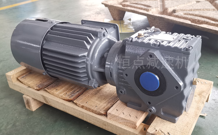 SA47-YEJ0.55KW配制動電機實物圖