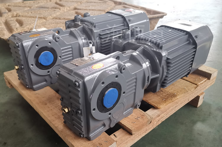 KA37系列減速機通孔輸出，配電機實物圖