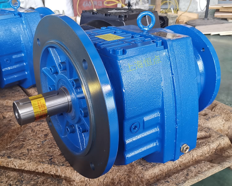 RF87減速機，輸入配法蘭B5端蓋，立式法蘭輸出，實物照片