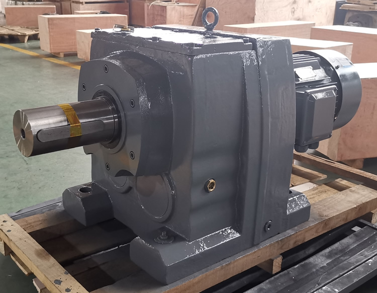 R147減速機 輸入配電機 卧式安裝 實物圖 -上海恒點